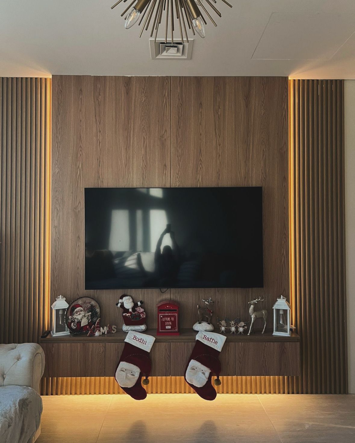 PHOTO-2025-11-17-19-12-17